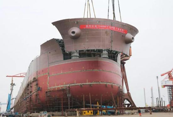 渤船重工21万吨18号船顺利实现主体成型节点