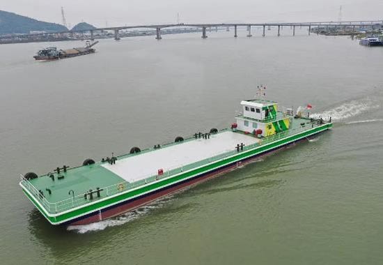 江龙船艇自主研发甲醇燃料动力船艇试航成功