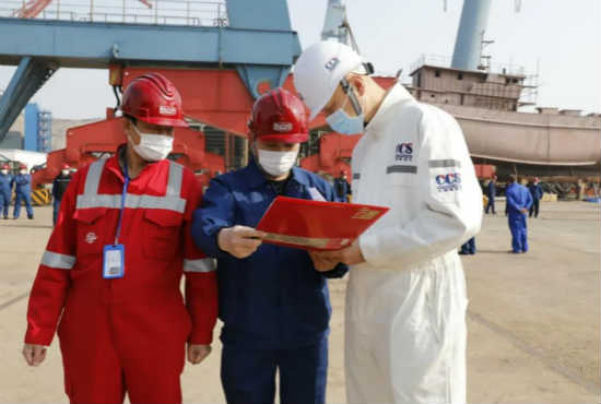 中国最大的深海装备综合试验船提前两周实现上船台节点