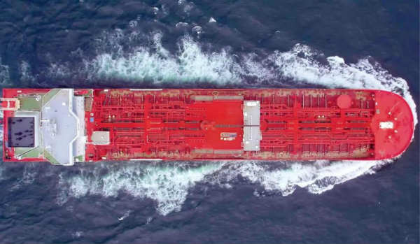 沪东中华第4艘49000吨化学品船按期交付