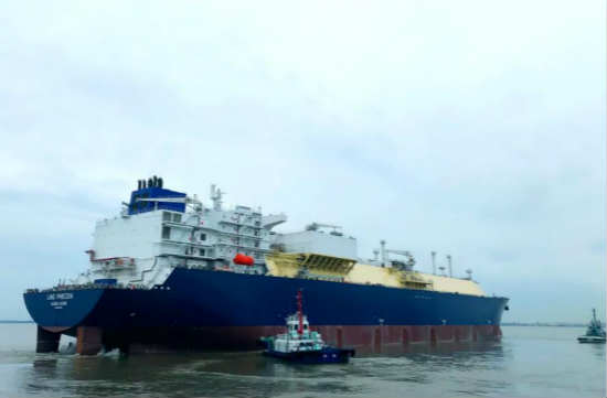 沪东中华造船亚马尔项目3号船开启常规试航