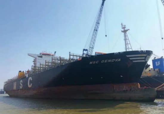 CPO系列船加装混合式脱硫塔改装首制船“MSC热那亚”轮交付使用