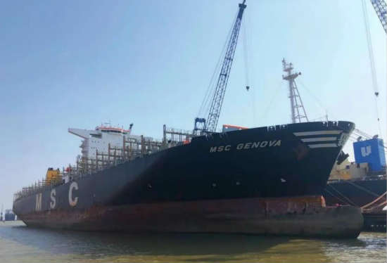 上海华润大东CPO系列加装脱硫塔系统首制船交付