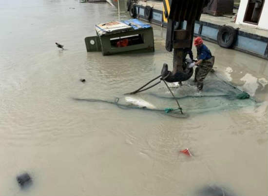 京杭大运河沉了一艘船，正在有序打捞中，无人员伤亡