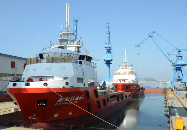 辽南船厂建造“海洋石油550”、“海洋石油551”顺利下水