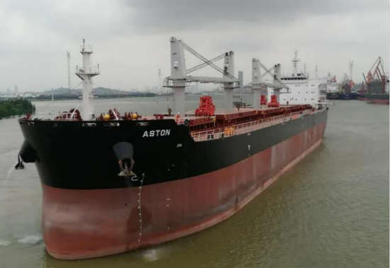 广东中远海运重工高标准保护完成新造姐妹船脱硫改装