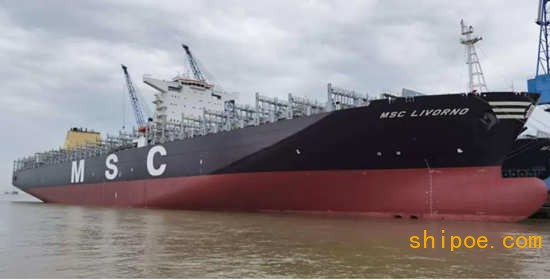 华润大东大型箱船混合式脱硫塔加改装工程进入模块化生产