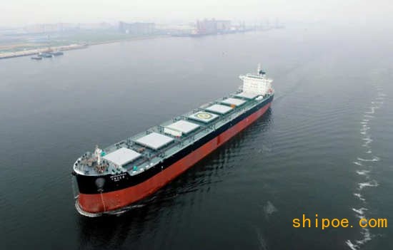 天津新港顺利交付82000载重吨散货船“中船石家庄”号 