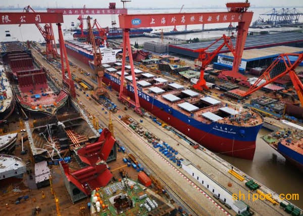 亚洲最长船坞首次实现单线两条整船出坞 ——出坞完整性再创新高