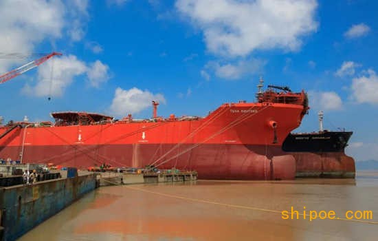 舟山中远海运重工在建15.2万吨穿梭油轮完成发电机负荷试验