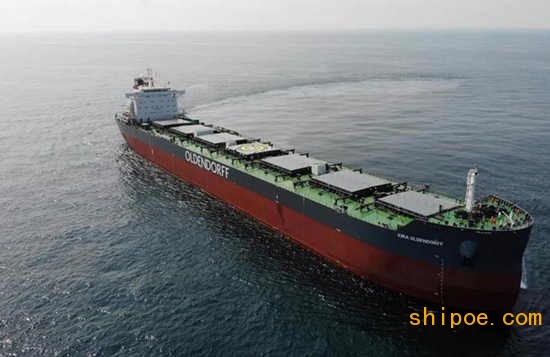韩通船舶一艘82000吨散货轮成功交付