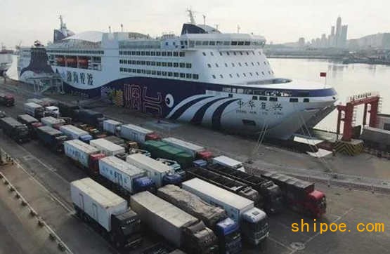 亚洲最大邮轮型客滚船“中华复兴”轮开启首航