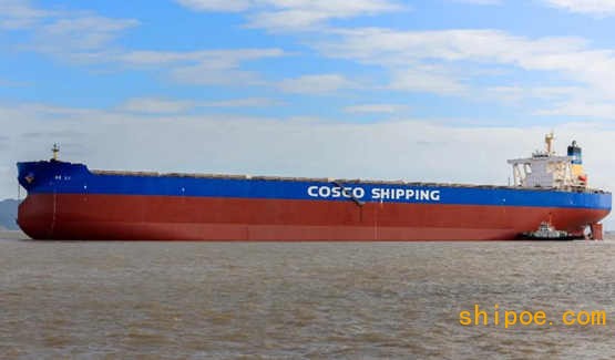30万吨级VLOC“合利”轮在舟山中远海运重工顺利完成10年特检
