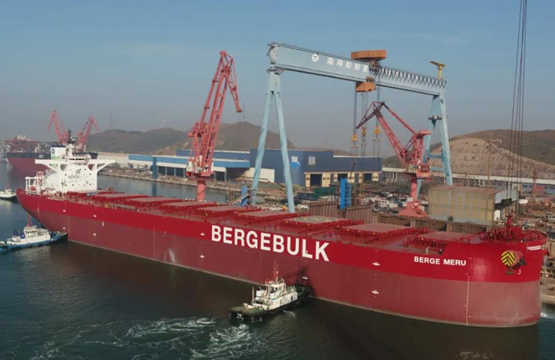 大船集团渤船重工21万吨22号船试航