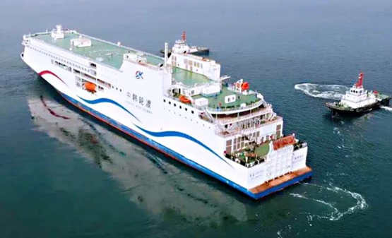 新港船舶重工700客位客滚船出海试航