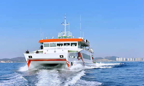 同方江新：长江90米洗舱趸船下水，海上3艘观光客船交付