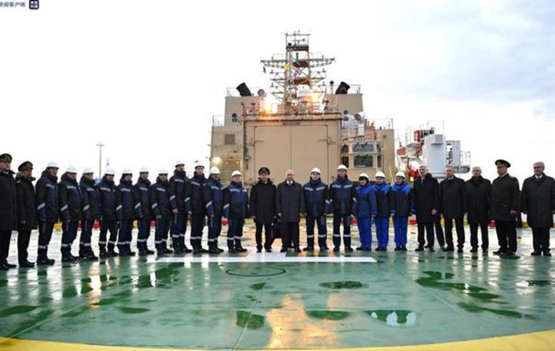 全球最大柴电动力破冰船“维克托·切尔诺梅尔金”号正式服役