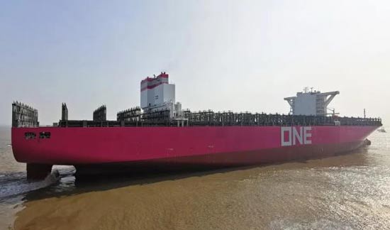 广船国际文冲修造承修的K-LINE脱硫改装系列第二艘船舶“曼哈顿桥”轮按期完工交付