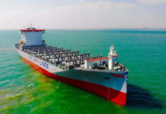 黄埔文冲为万海航运建造的2038TEU项目首制船H5667胜利完成试航