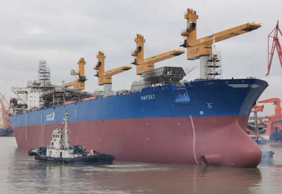广东中远海运重工顺利完成第二艘燃煤过驳船改装项目“尼基”轮倾斜试验