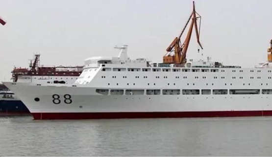 排水量超2万吨 辽宁舰保姆船名称首次公开