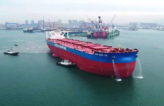 大连中远海运重工首批40万吨矿砂船脱硫改装工程完美收官