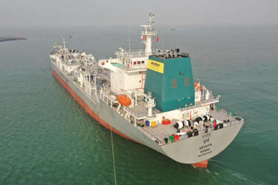 中柏京鲁船业建造22200DWT散装水泥船运输船 --“阿迪维他”轮顺利离港