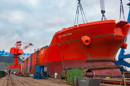舟山中远海运重工造船生产节点稳步推进