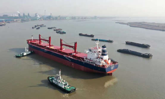 新大洋造船成功云端交付2021年第一艘船——为国银租赁建造的皇冠63500吨散货船