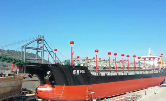 立新船舶建造129米自吸自卸砂船“航顺998”顺利吉水
