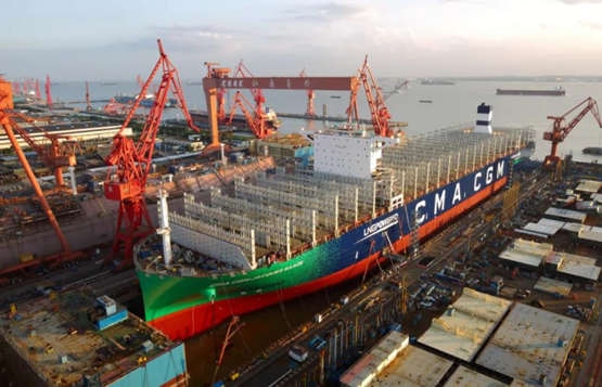 集装箱船订单创5年新高 船东“跑步入场”原因何在