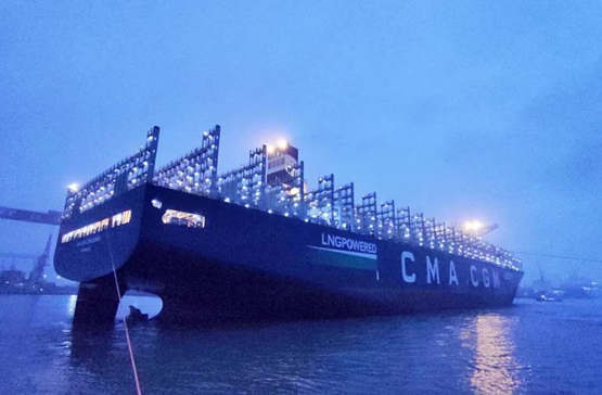 沪东中华造船23000箱系列4号船常规试航凯旋