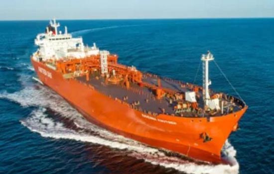 现代尾浦造船交付韩国首艘出口中型LNG船