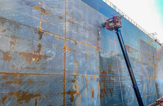 舟山中远海运重工超高压水除锈工艺持续优化施工效率再创佳绩
