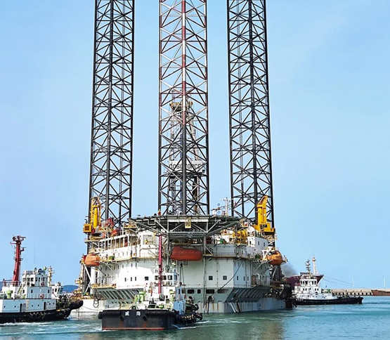 威海金陵承修中海油服海工平台“力神”项目