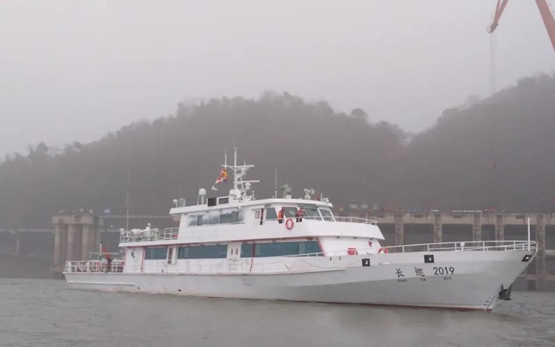 中国船舶701所设计长岛交通巡逻船“长巡2019”在九江湖口县试航成功