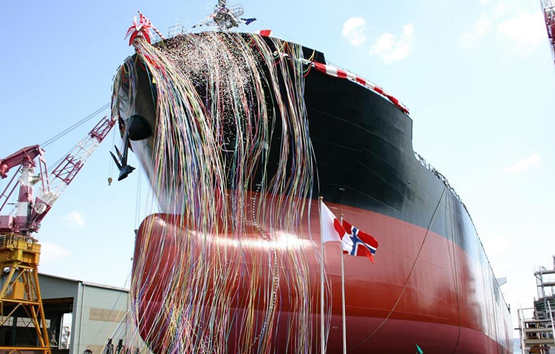 日本公司Mitsui Engineering and Shipbuilding已有80多年的船用柴油机生产历史。