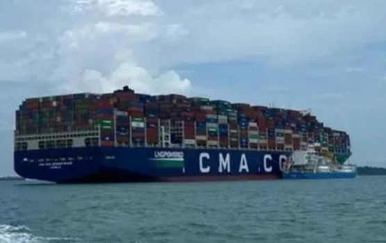 沪东中华建造全球最大集装箱船装载集装箱数量再创新的世界纪录