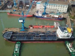 扬州金陵建造的15000吨沥青船“BITU RIVER”号顺利签字交付