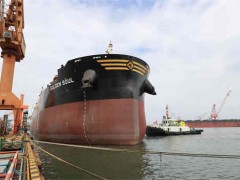 山船重工實現 一船交付、兩船下水、半船漂浮四大生產節點