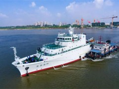 武昌造船改造的3000噸級綜合科學考察船“向陽紅05”順利離廠