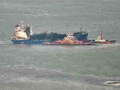 韩国籍船舶在长江起火，船上22人全部获救