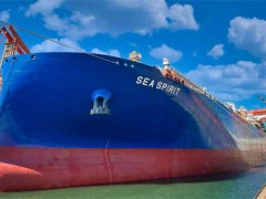 中国船舶大连造船首艘LNG船，重磅出坞